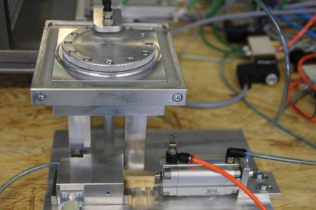 Automated screw process device